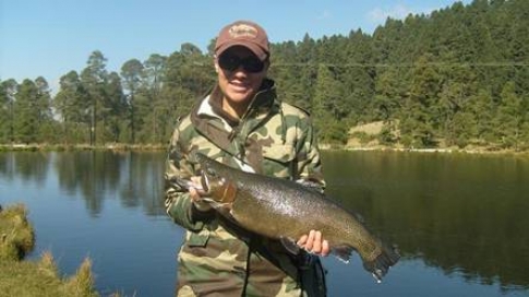 Cayo otra buena trucha en La Cienega