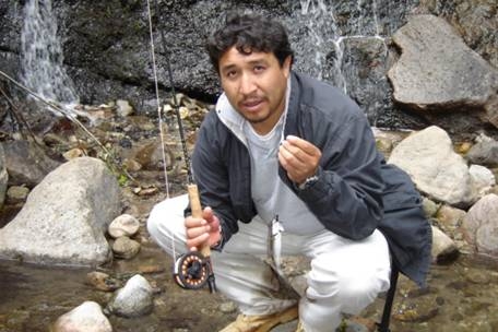 Pescando truchas Arcoiris en Rio parte 1
